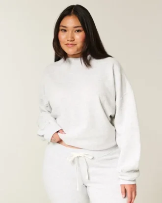 Sudadera oversize con cuello alto