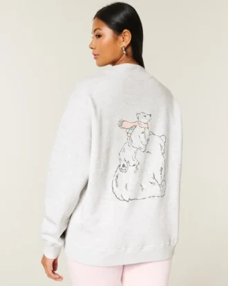 Sudadera oversize con cuello alto y estampado de oso
