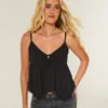 Top babydoll con tachuelas
