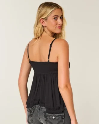 Top babydoll con tachuelas