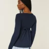 Top babydoll Henley con lazo fácil de atar