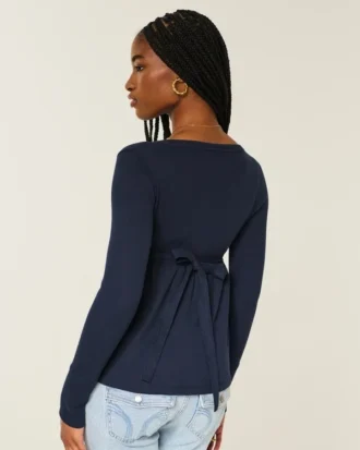 Top babydoll Henley con lazo fácil de atar