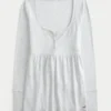 Top babydoll Henley con lazo fácil de atar