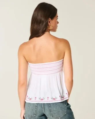 Top babydoll sin tirantes con bordado