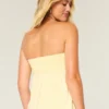 Top babydoll sin tirantes y ajustado