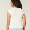 Top con cuello cuadrado y punto calado