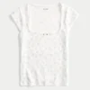Top con cuello cuadrado y punto calado