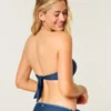 Top de bikini bandeau con anilla