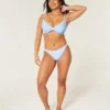 Top de bikini con aros y escote pronunciado para curvas