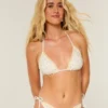 Top de bikini triangular con ribete estilo croché
