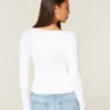 Top de manga larga sin costuras con cuello en V