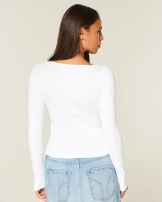 Top de manga larga sin costuras con cuello en V