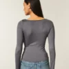 Top de manga larga sin costuras con cuello en V