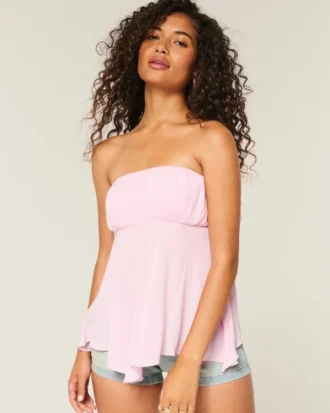 Top sin tirantes con dobladillo en forma de pañuelo