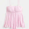 Top sin tirantes con dobladillo en forma de pañuelo