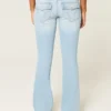 Vaqueros bootcut de talle bajo y lavado claro