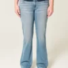 Vaqueros bootcut de talle bajo y lavado medio