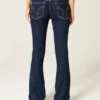 Vaqueros bootcut de talle bajo y lavado oscuro