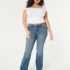 Vaqueros bootcut de talle medio y lavado medio