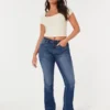 Vaqueros bootcut de talle medio y lavado medio
