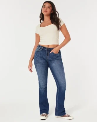 Vaqueros bootcut de talle medio y lavado medio