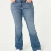 Vaqueros bootcut de talle medio y lavado medio