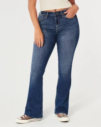 Vaqueros bootcut de talle medio y lavado medio