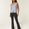 Vaqueros bootcut negros lavados de talle bajo