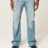 Vaqueros bootcut relajados con lavado medio Vaqueros bootcut relajados con lavado medio