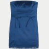 Vestido ajustado sin tirantes con lazo de satén
