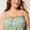 Vestido babydoll bordado sin tirantes