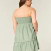 Vestido babydoll bordado sin tirantes