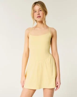 Vestido con tirantes cruzados en la espalda Gilly Hicks Active