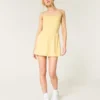 Vestido con tirantes cruzados en la espalda Gilly Hicks Active