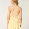 Vestido con tirantes cruzados en la espalda Gilly Hicks Active