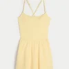 Vestido con tirantes cruzados en la espalda Gilly Hicks Active