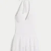 Vestido falda pantalón con escote halter y doble fruncido