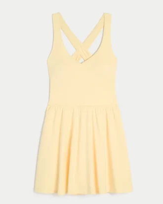 Vestido halter con envoltura Active Recharge de Gilly Hicks