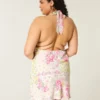 Vestido halter de crepé con espalda abierta