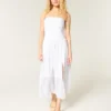 Vestido largo sin tirantes con bordados