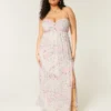 Vestido largo sin tirantes con escote cruzado