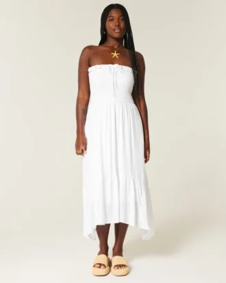 Vestido largo sin tirantes con fruncidos