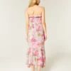 Vestido largo sin tirantes con fruncidos