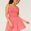 Vestido plisado deportivo Gilly Hicks